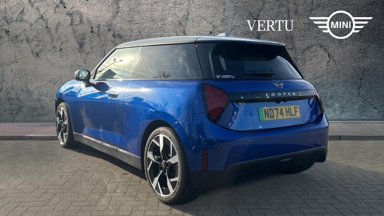 MINI Cooper 160kW SE Exclusive 54kWh 3dr Auto Electric Hatchback